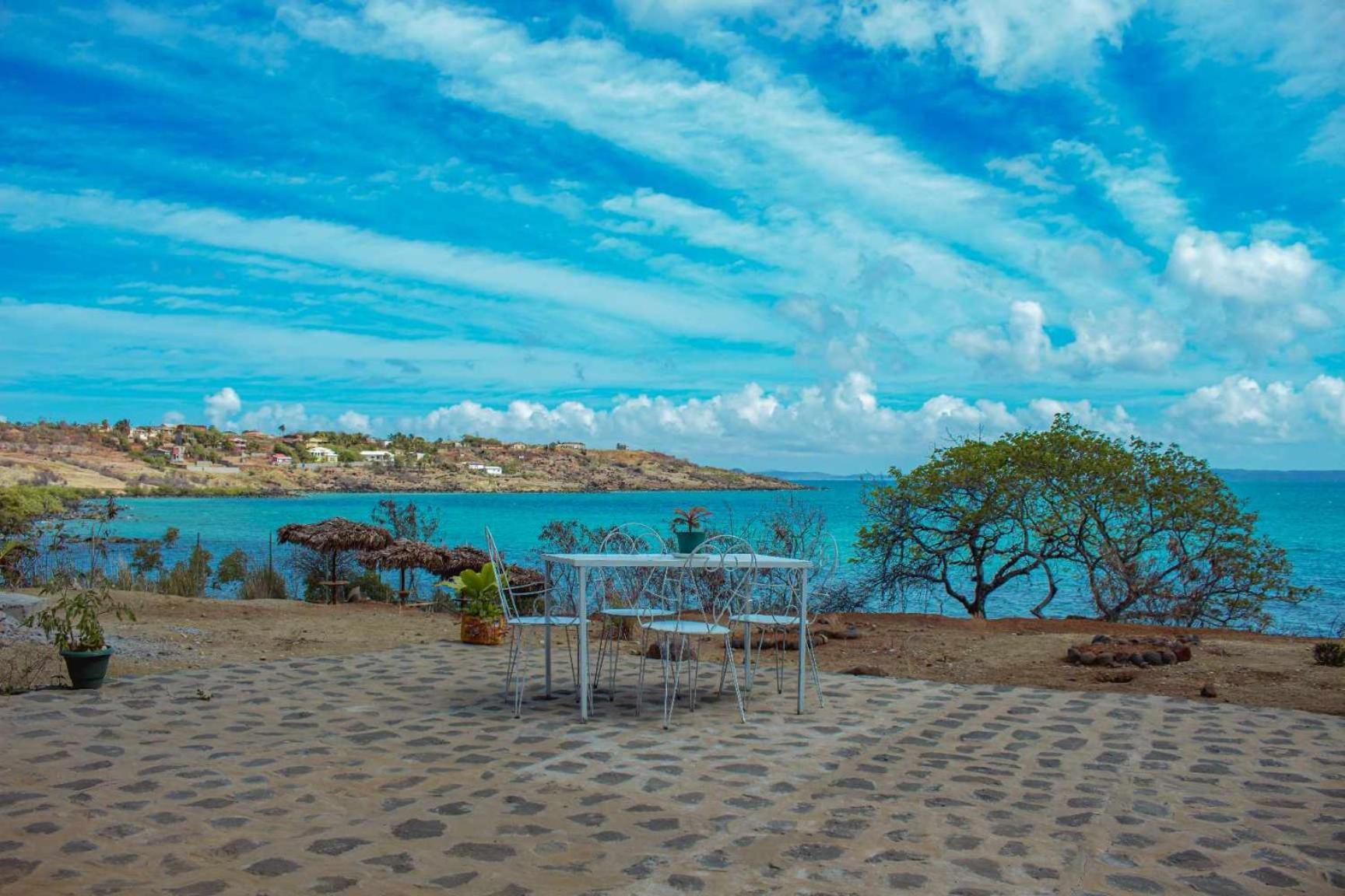 Hotel Riziky Antsiranana エクステリア 写真